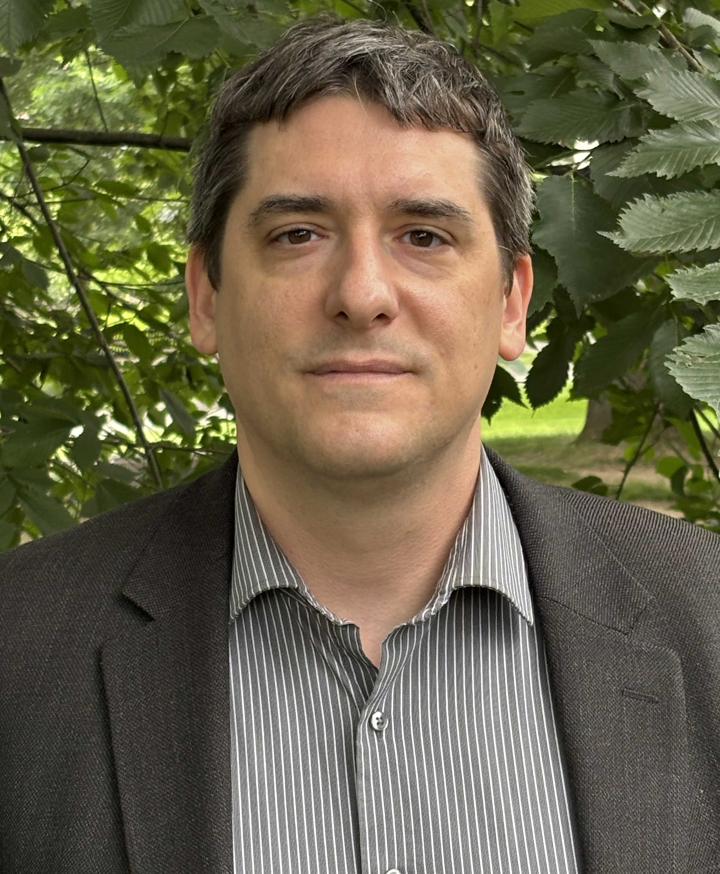 Dr. Mark Melnik Headshot